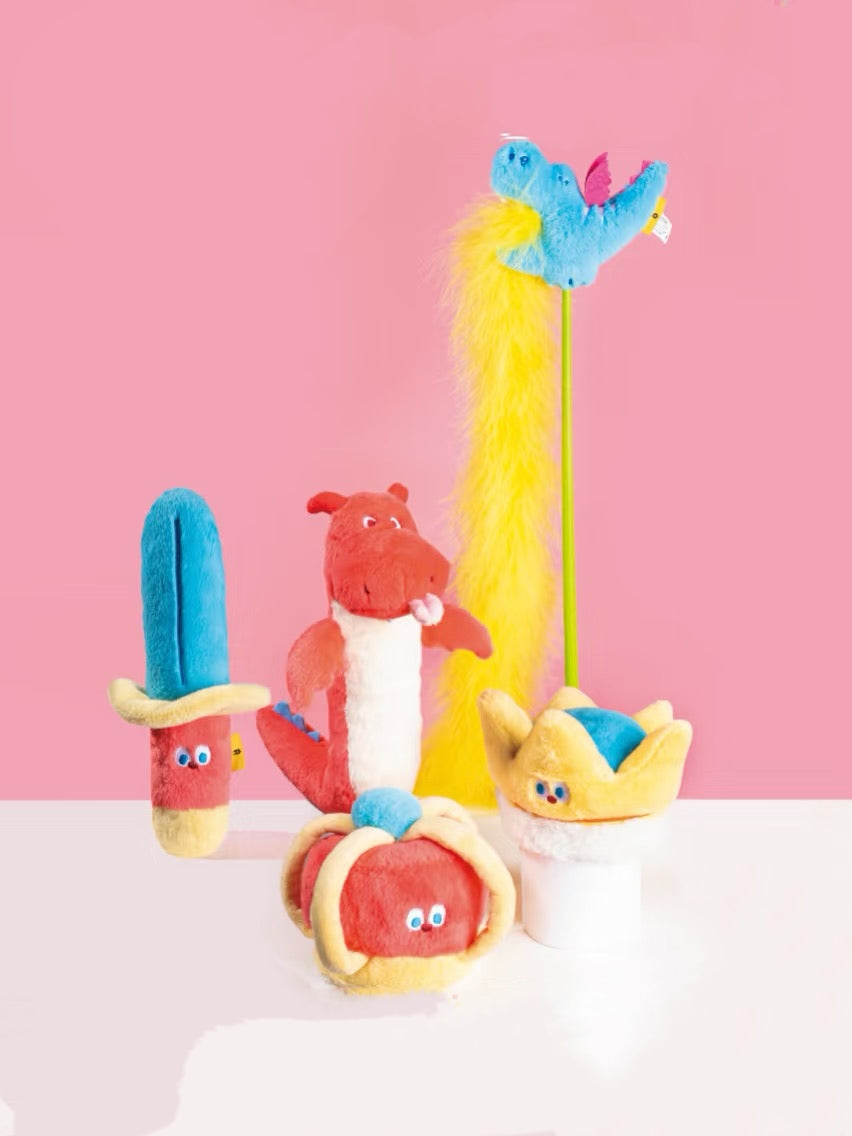 Golden Crown Plush Dog & Cat Toy