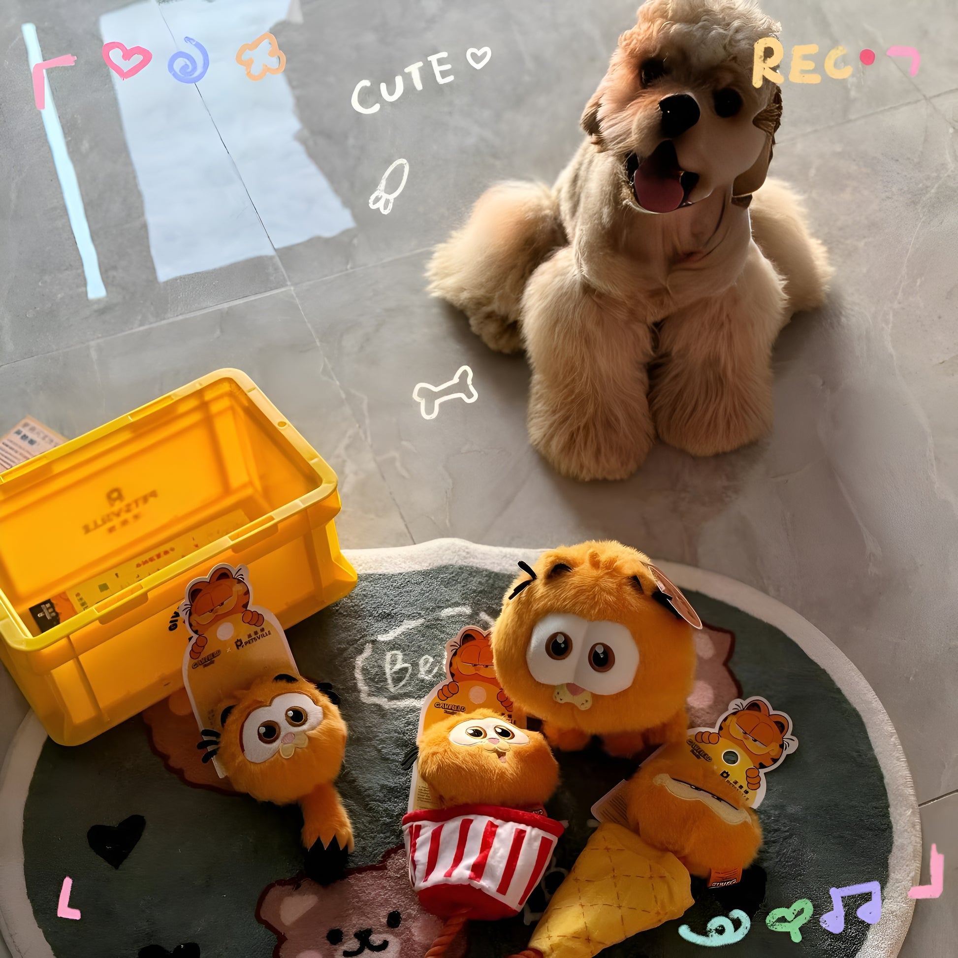 🧸 Garfield Cuddly Squeaky Toy – Big Hugs, Bigger Fun! 🐾