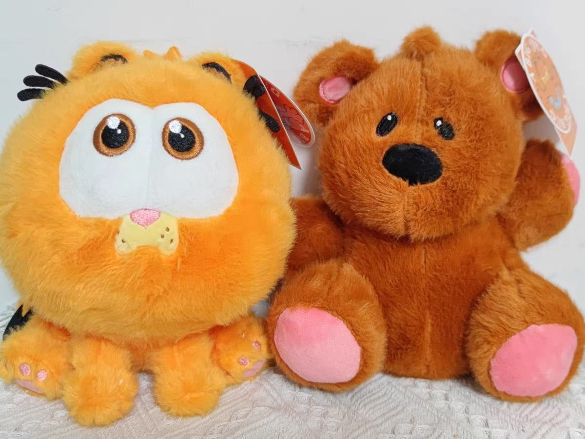 🧸 Pochi Cuddly Squeaky Toy – Playful Charm, Endless Fun! 🐾