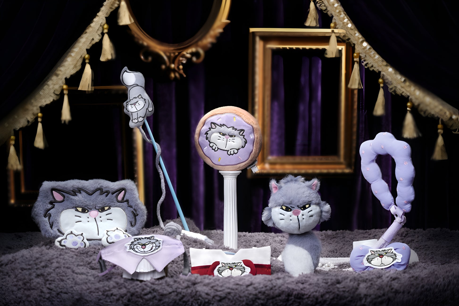 Grumpy Grey Cat Face Crinkle Toy! 😾🐱