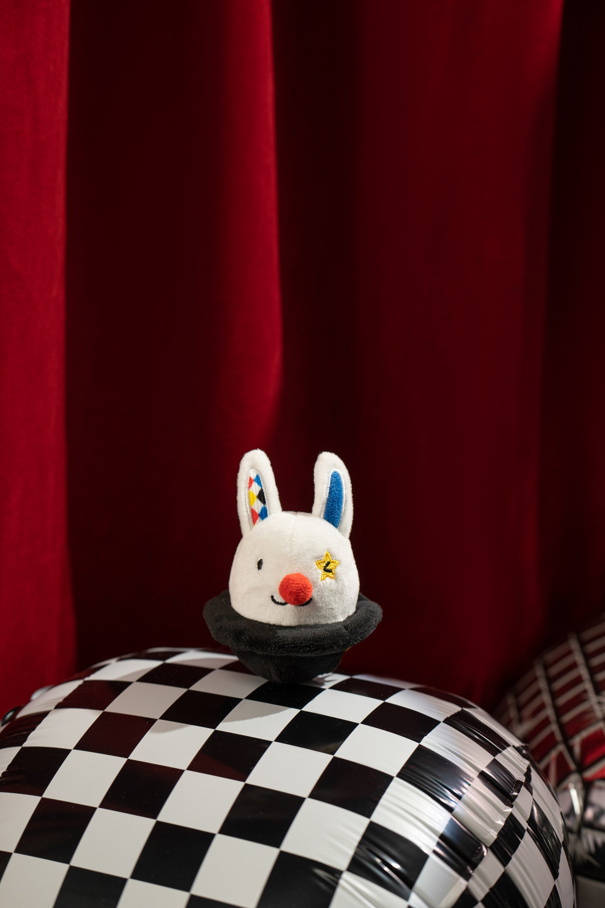 🎪 Bunny Circus Roly-poly Cats Toys – Tumble, Chase & Delight! 🐱🎭