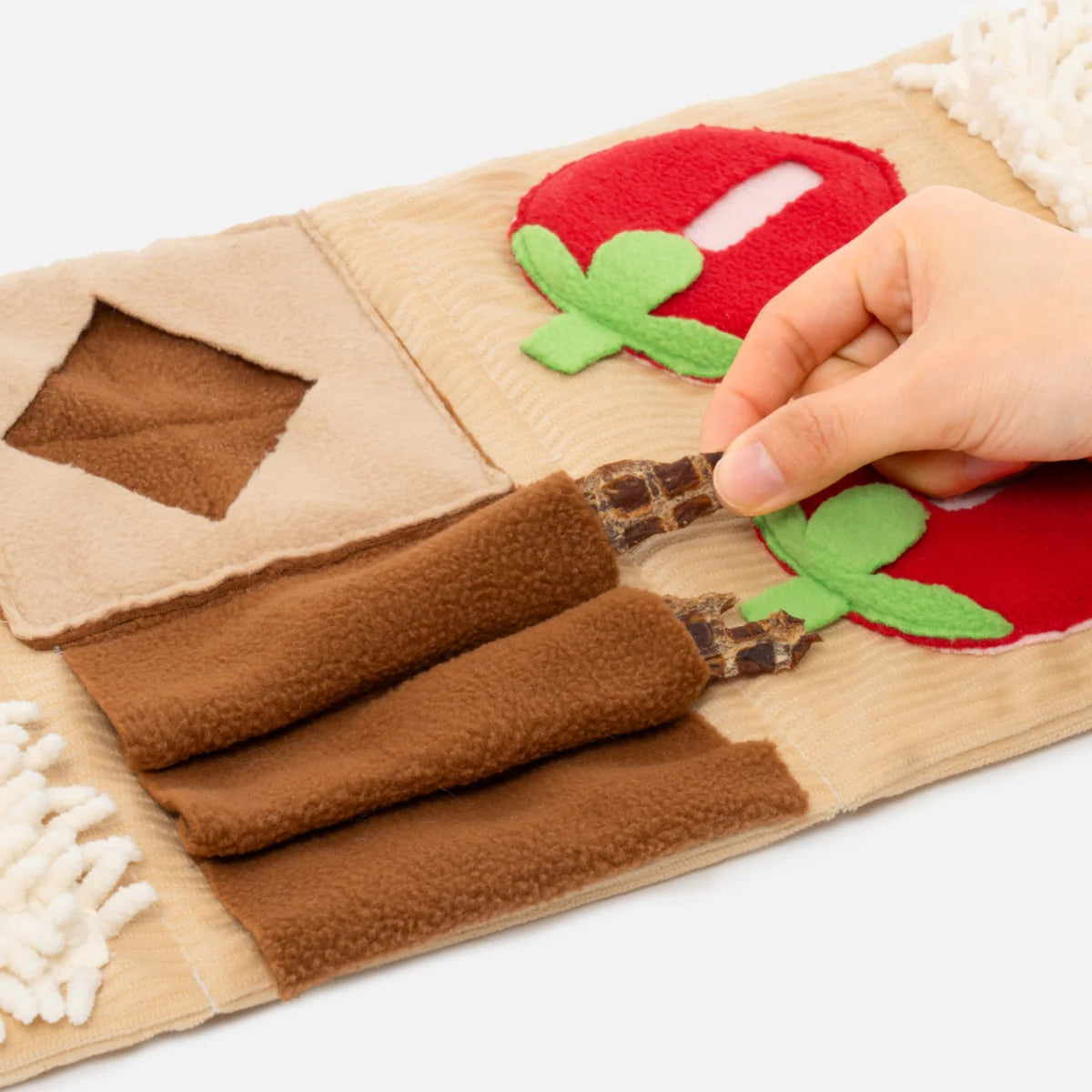 Strawberry Roll-Up Snuffle Mat – Multi-Zone Enrichment Toy